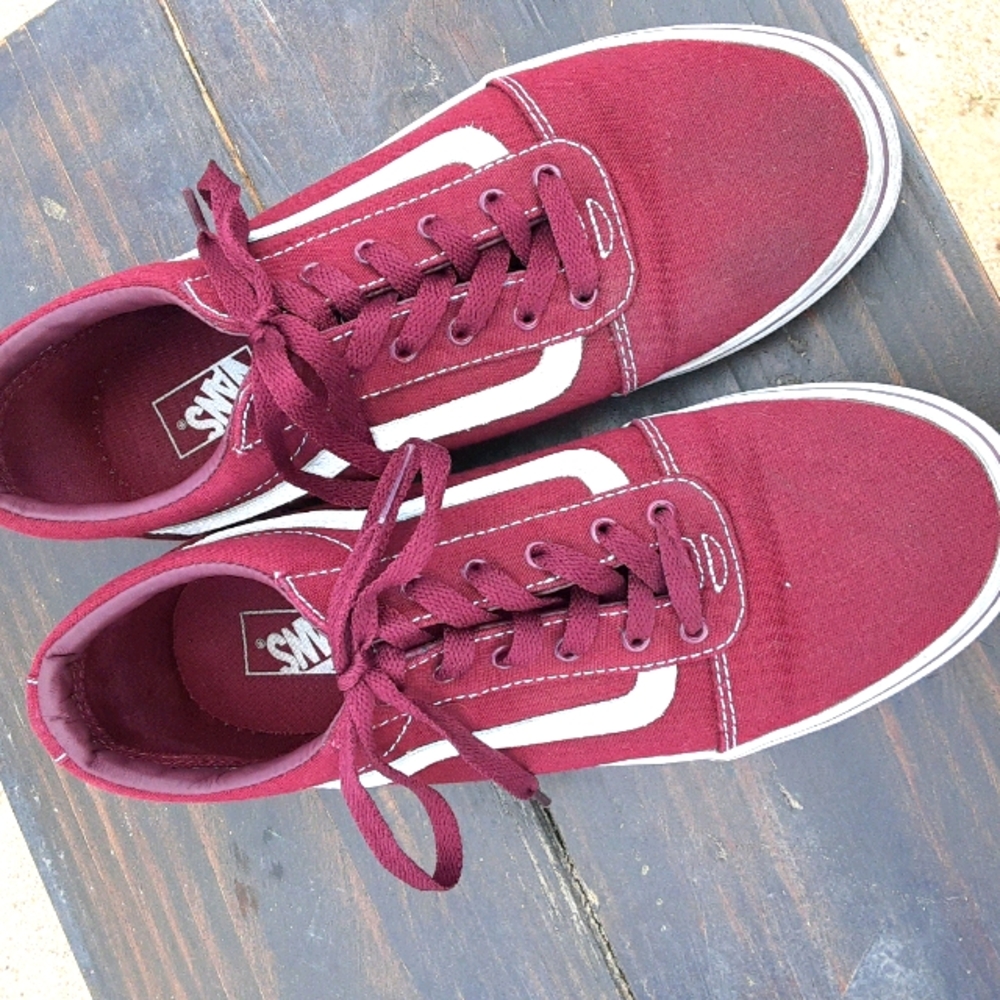 Vans - Picture 2 of 3